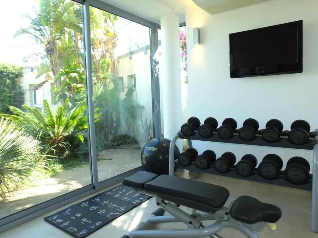 Fitness centrum a/nebo fitness zařízení v ubytování Le Mariana