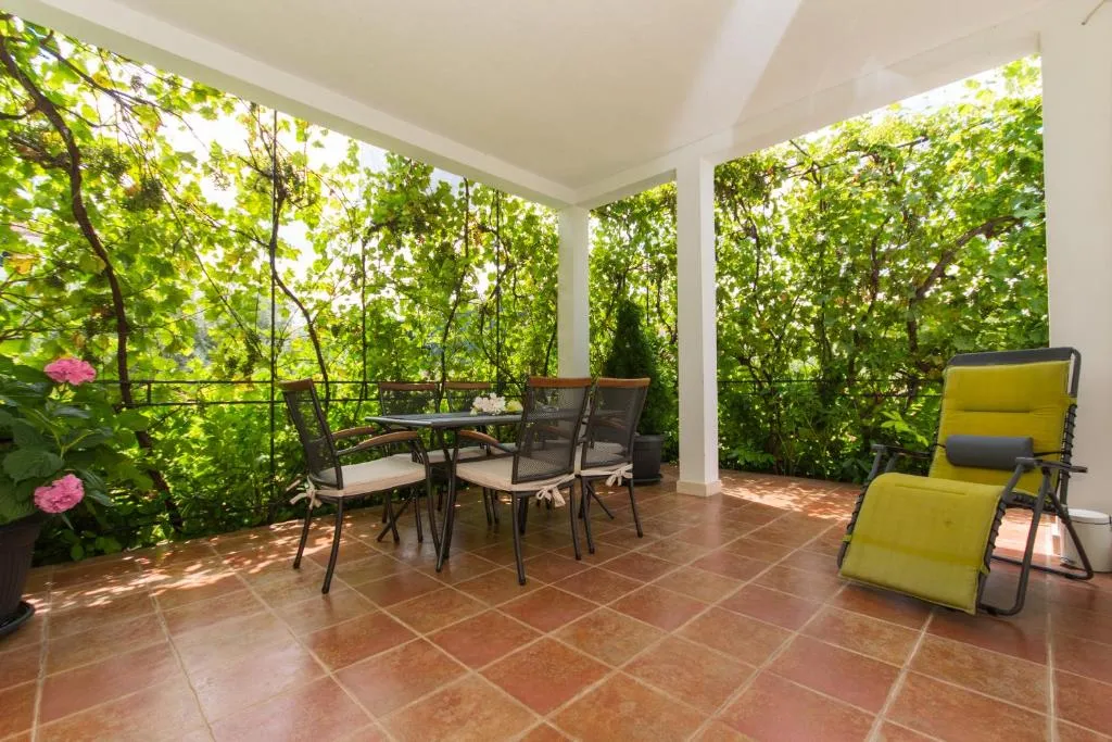 Apartment Lorenzo, Centola, Croatia