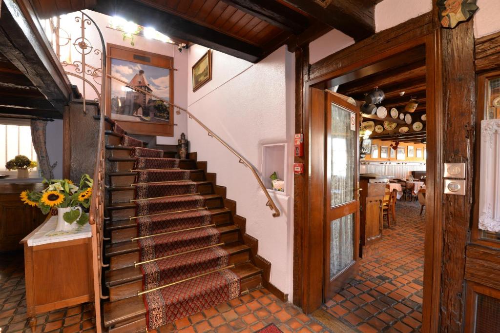Fotografie z fotogalerie ubytování Hotel Restaurant Dontenville v destinaci Châtenois