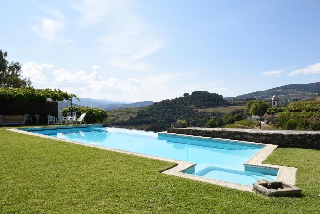 The swimming pool at or close to Casa d' Alem