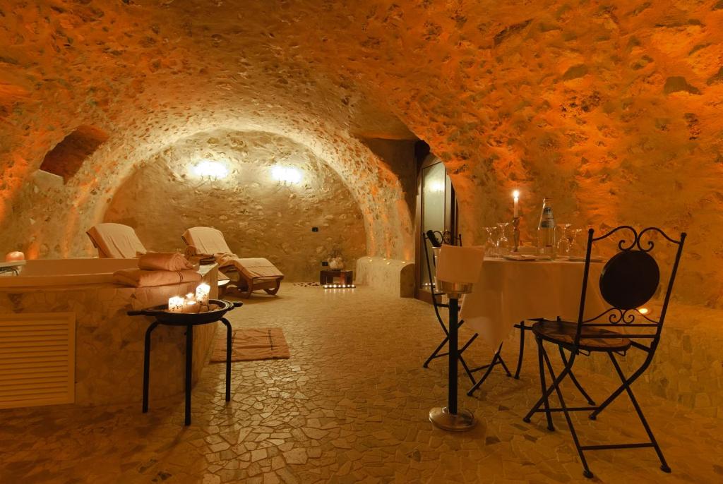 Een zitgedeelte bij Villa Nicolli Romantic Spa Resort - Adults Only