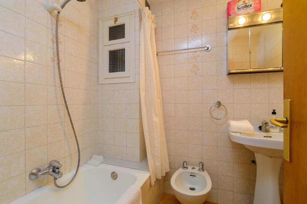 Kúpeľňa v ubytovaní Costabravaforrent Masferrer
