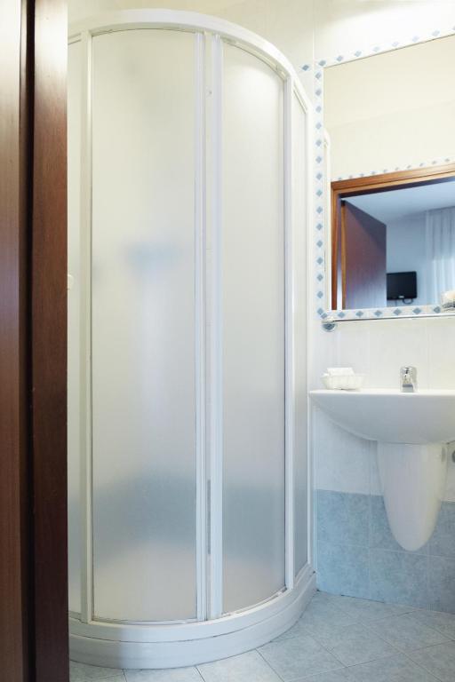 Koupelna v ubytování Hotel St Pierre