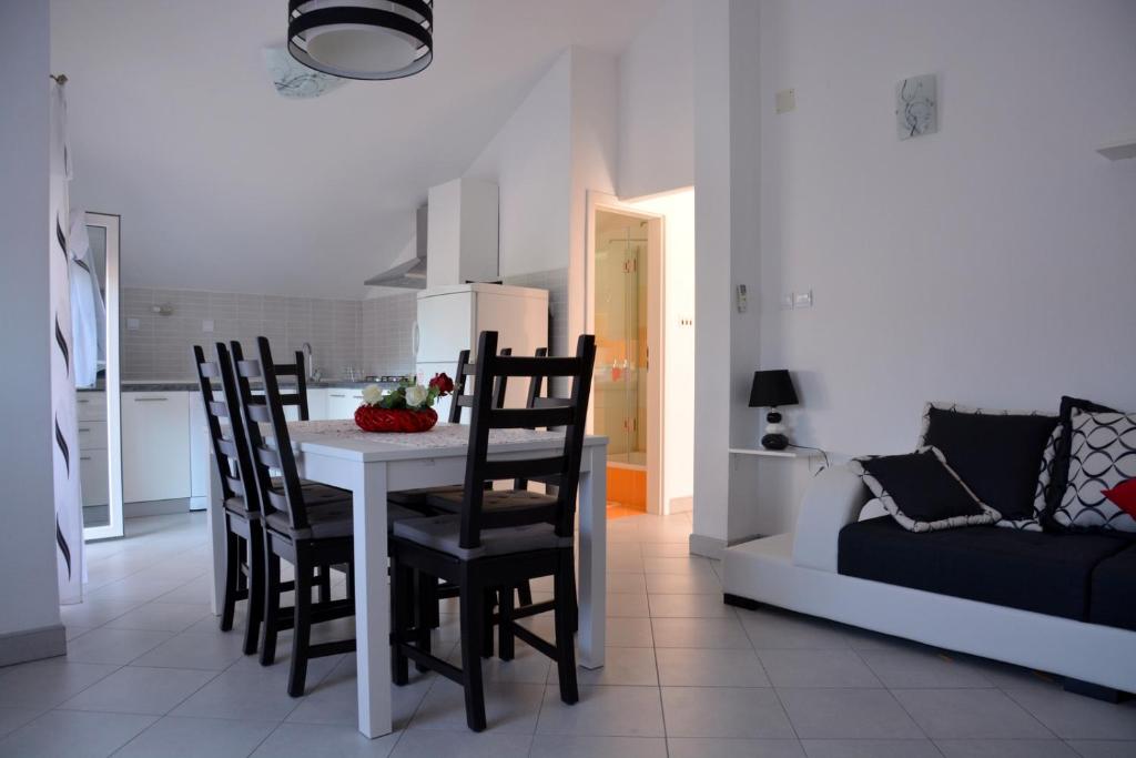 Kuchyň nebo kuchyňský kout v ubytování Apartman Melinda