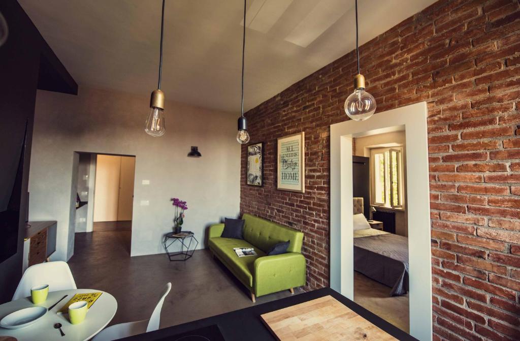 A seating area at Urban Suite