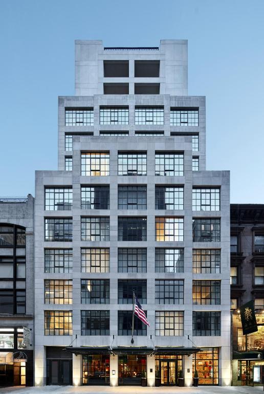 The Whitby Hotel - Housity