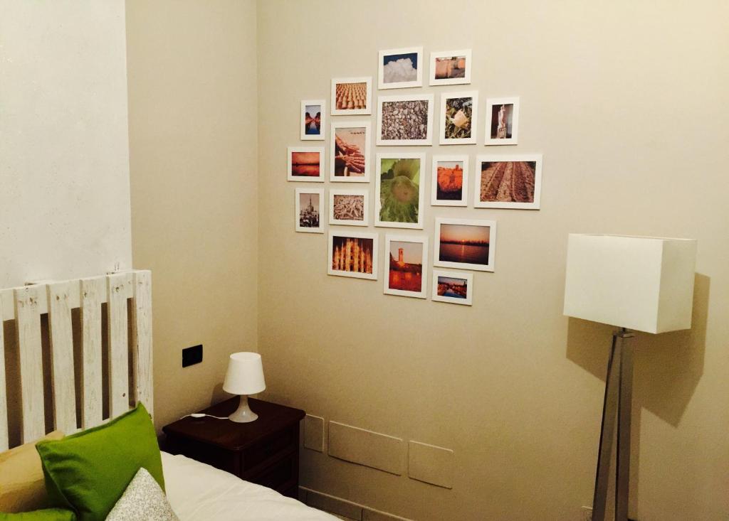 A bed or beds in a room at Villa near Milan & Rho Fiera