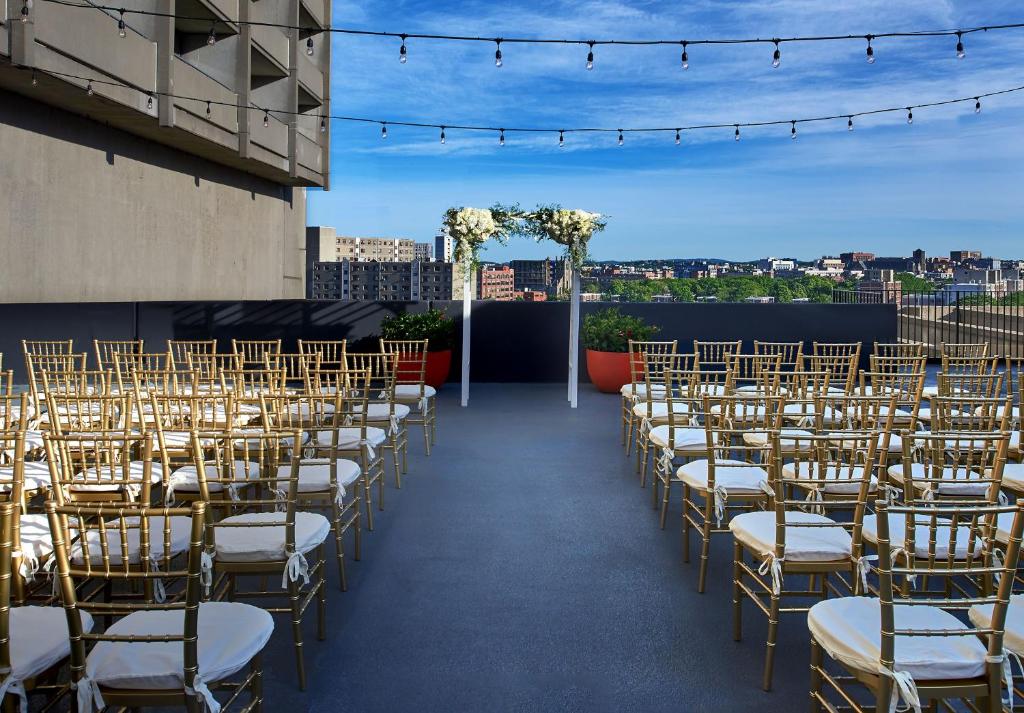 Revere Hotel Boston Common photo