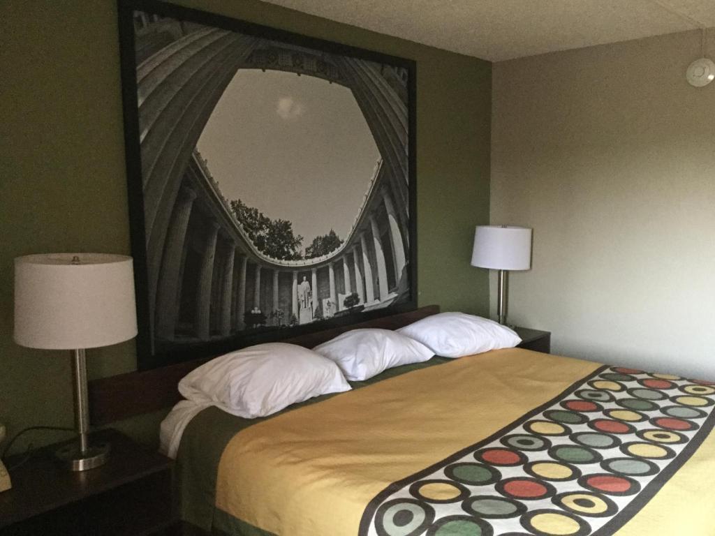 Super 8 by Wyndham Youngstown/Austintown photo
