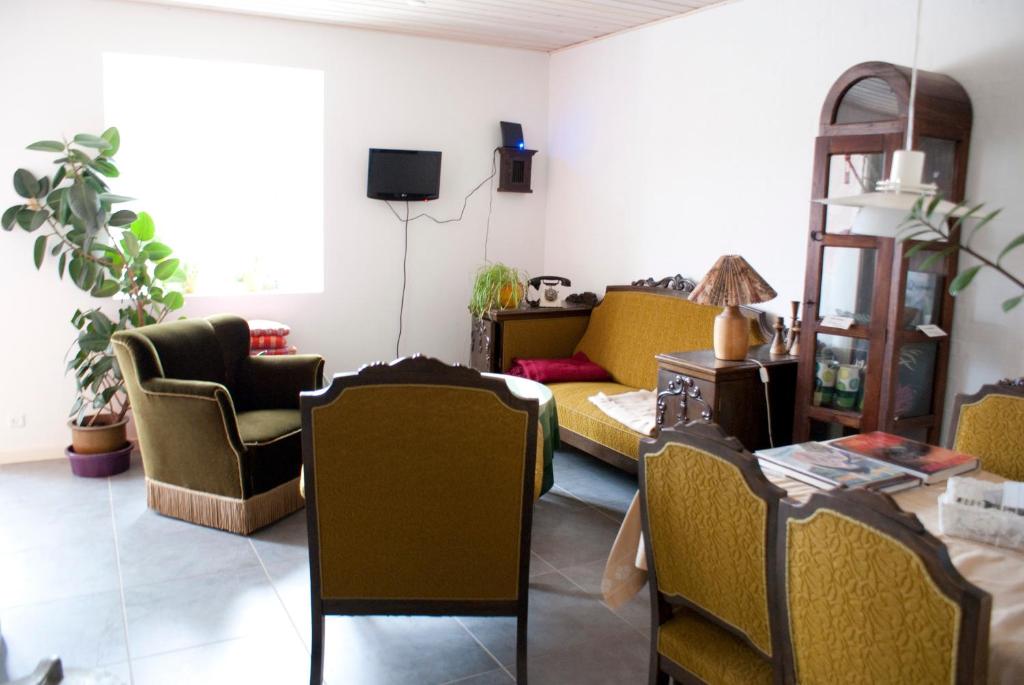 TV a/nebo společenská místnost v ubytování Holtegaard Bed & Breakfast