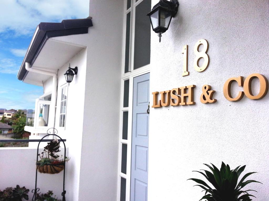 Lush & Co Auckland Bed & Breakfast - Resim 18