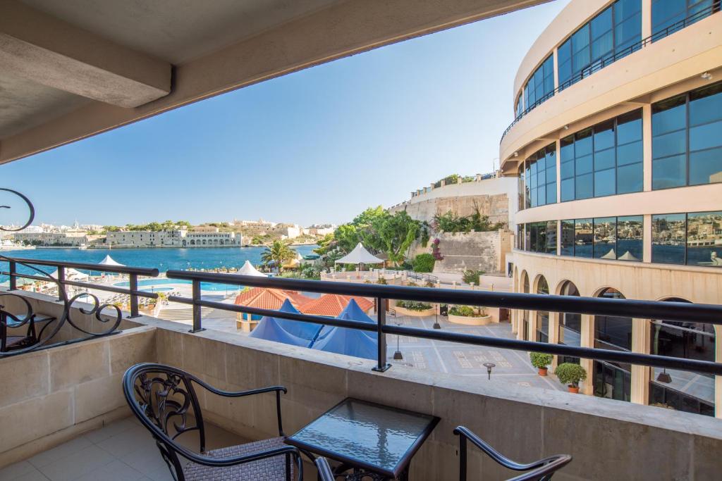 Balkón nebo terasa v ubytování Grand Hotel Excelsior