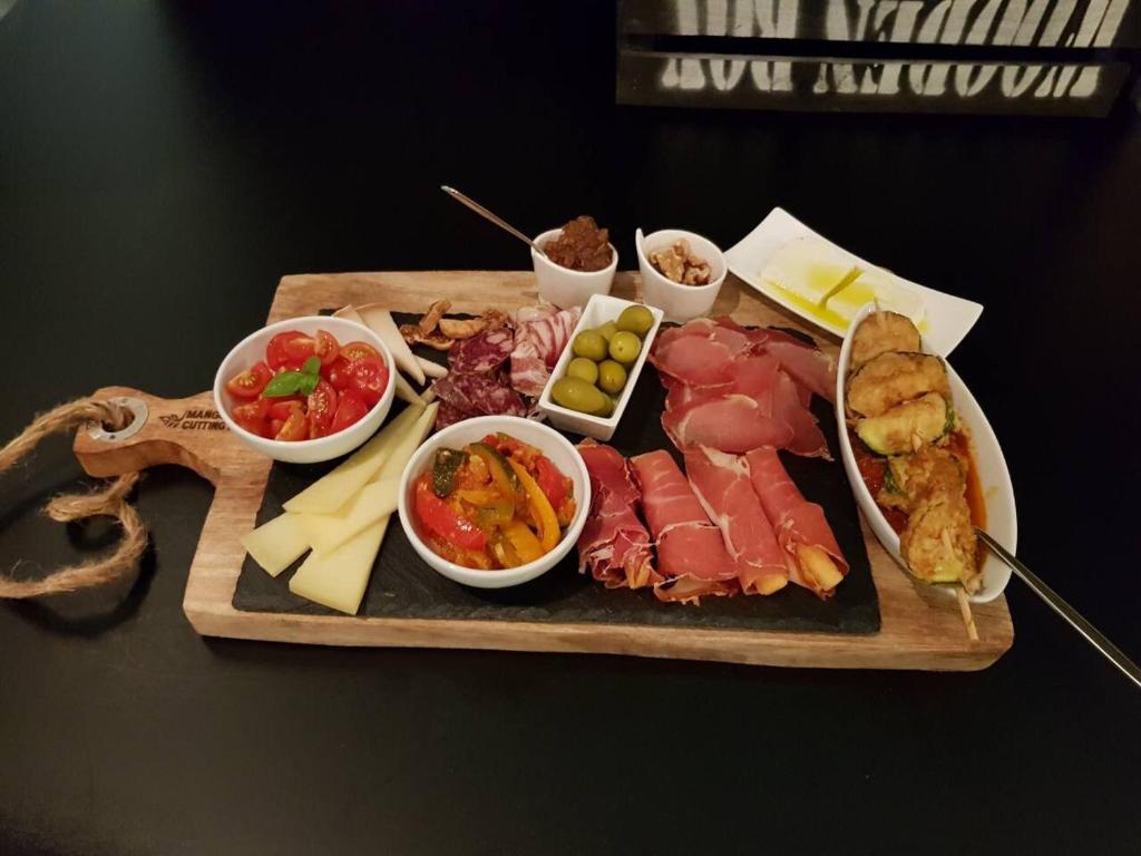 Jídlo v hotelu nebo okolí