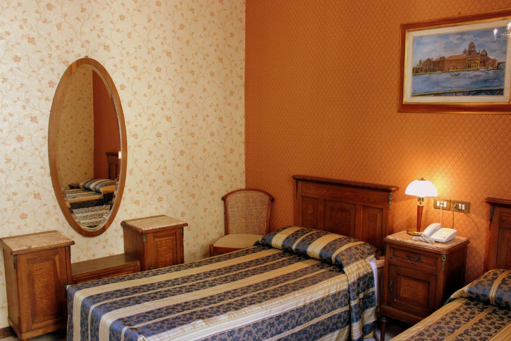 Hotel Beatrice - Resim 9