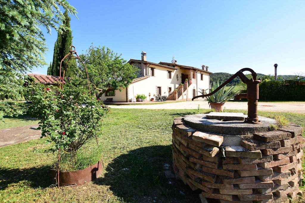 A garden outside Il Collicello