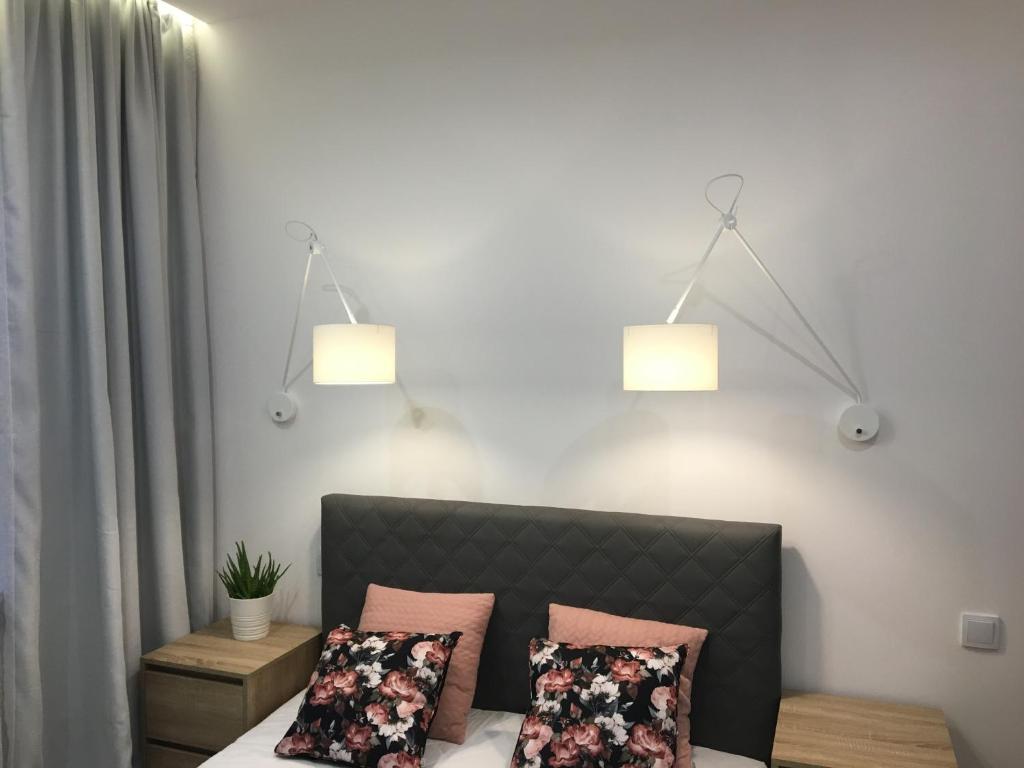 Family & Business Elegant Apartments ul Astronautów Centrum Downtown - 3 Bedroom, Parking - Three-Bedroom Apartment