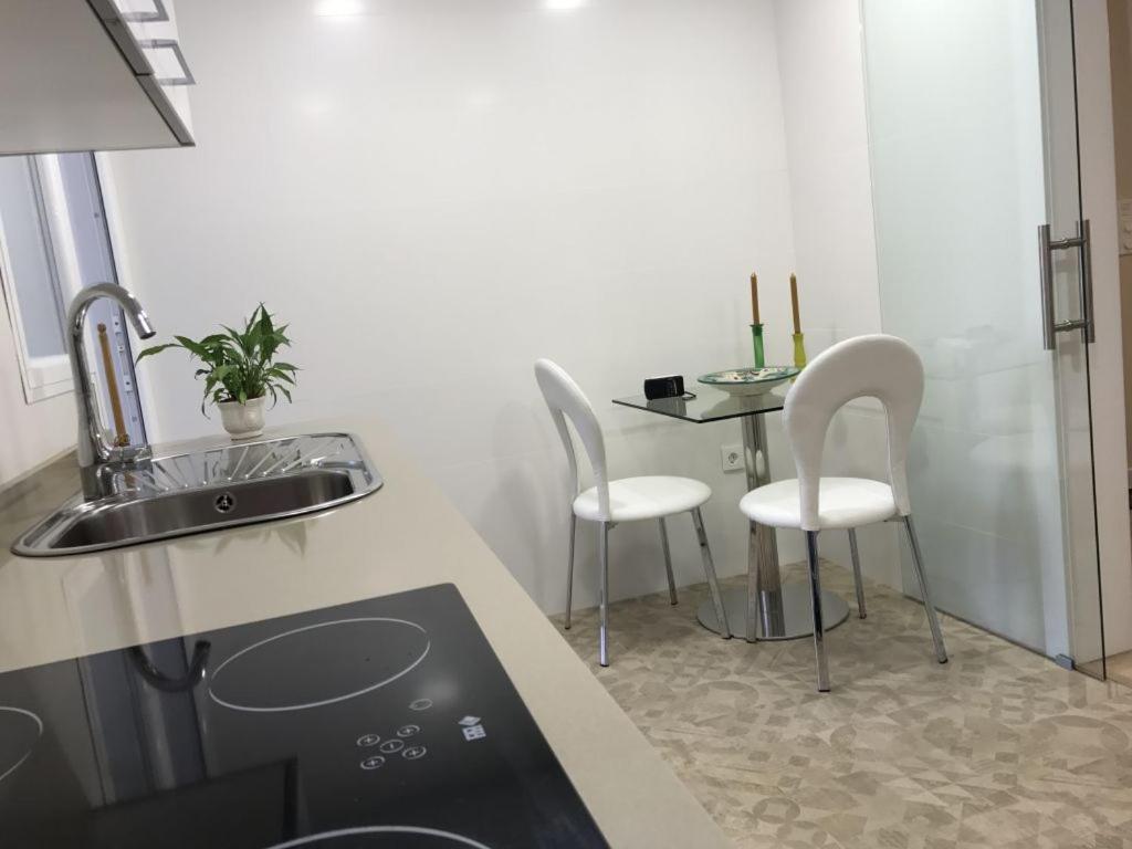 Piso Exclusivo en Alfonso el Sabio, Alicante – Updated 2023 ...