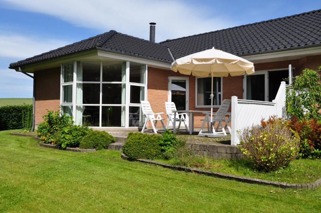Snehvide Bed & Breakfast photo