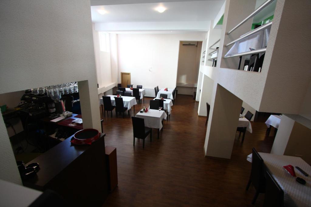 Hotel Basarab - Resim 11