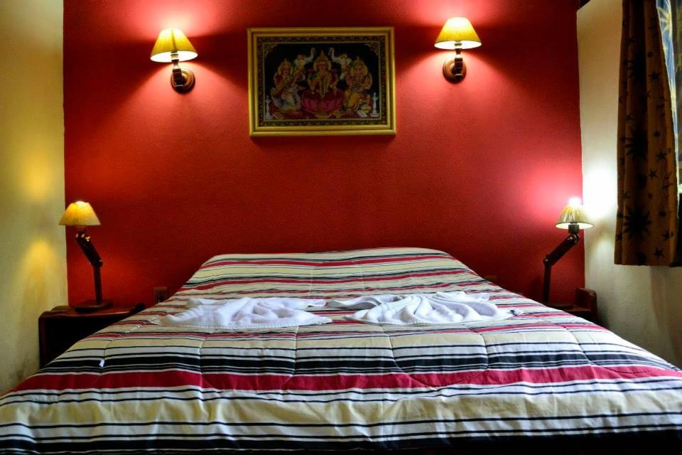 Spa e Hotel Fazenda Gaura Mandir - 木屋