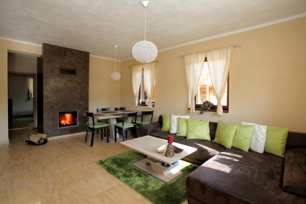 Bystrá Apartments Deer and Wolf - Apartamento De Tres Habitaciones