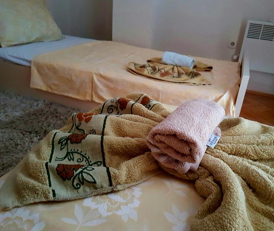 Postel nebo postele na pokoji v ubytování Apartment Cace