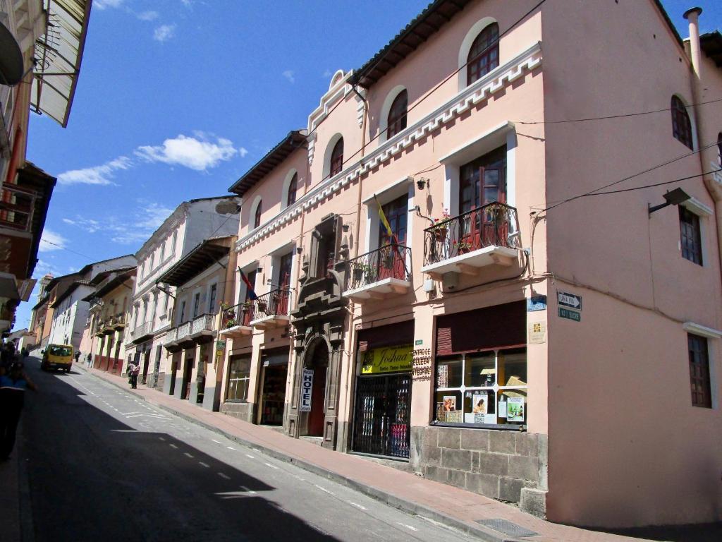 Budova, kde se hotel nachází