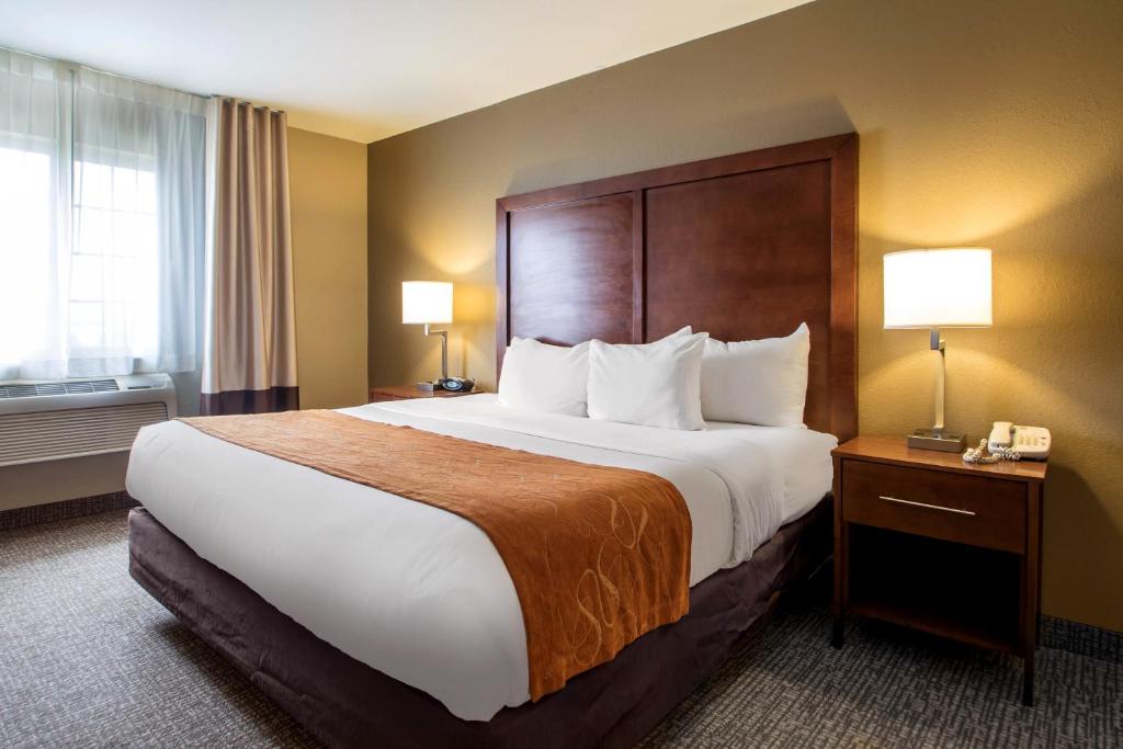 Comfort Suites Johnson Creek Conference Center - Suite Con Cama Extragrande - No Fumadores