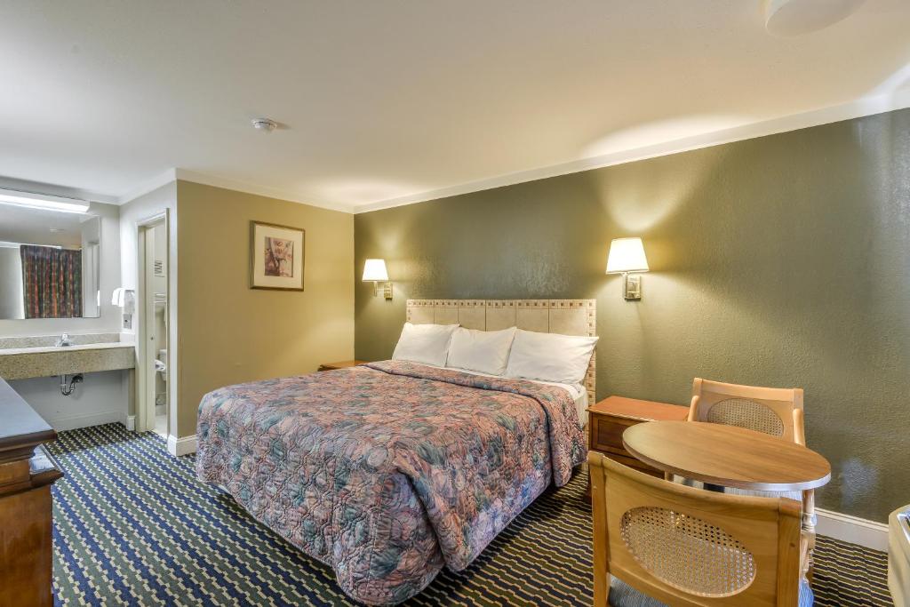 Wake Inn - Salle De Roi