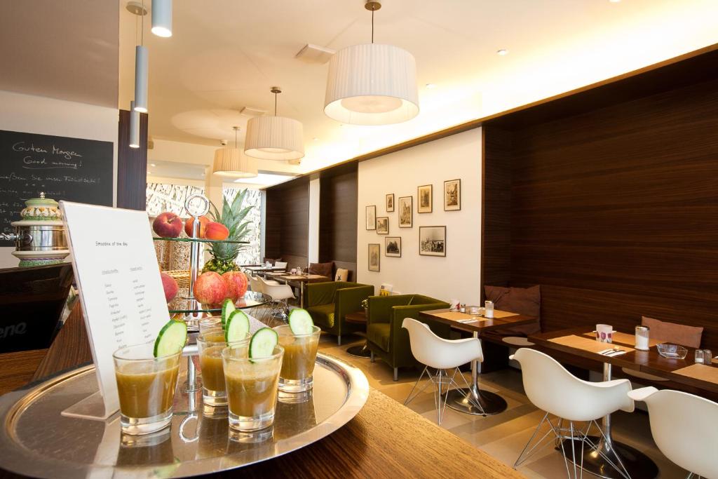 Stern am Rathaus - Resim 43