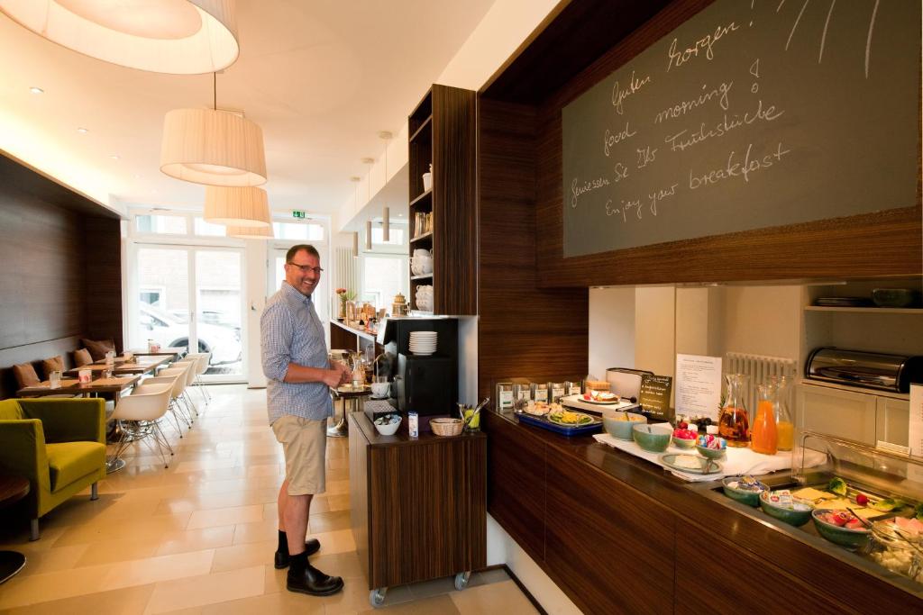 Stern am Rathaus - Resim 41