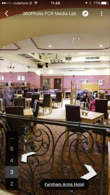 Restaurace v ubytování The Farnham Arms Hotel