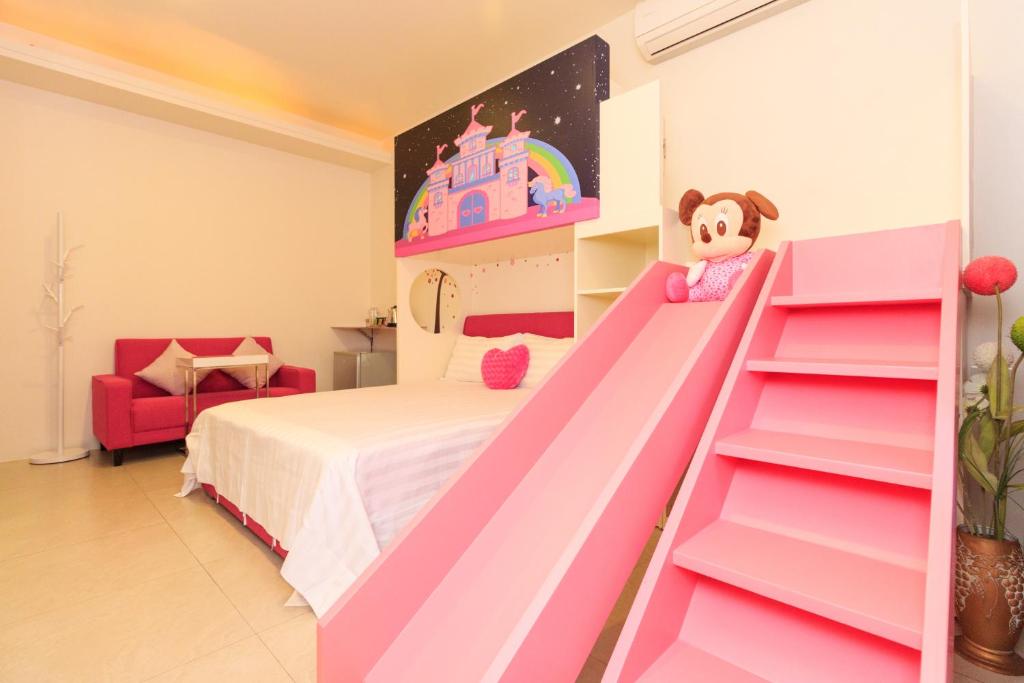 Postel nebo postele na pokoji v ubytování Flower B & B