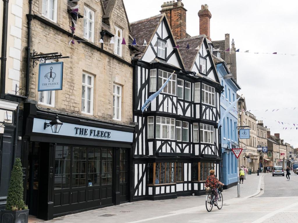 The Fleece at Cirencester, Cirencester – Updated 2024 Prices