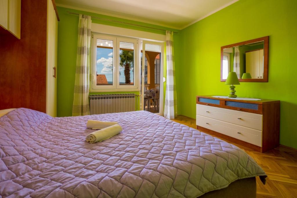 Fotografie z fotogalerie ubytování Two-Bedroom Apartment in Crikvenica XI v destinaci Crikvenica