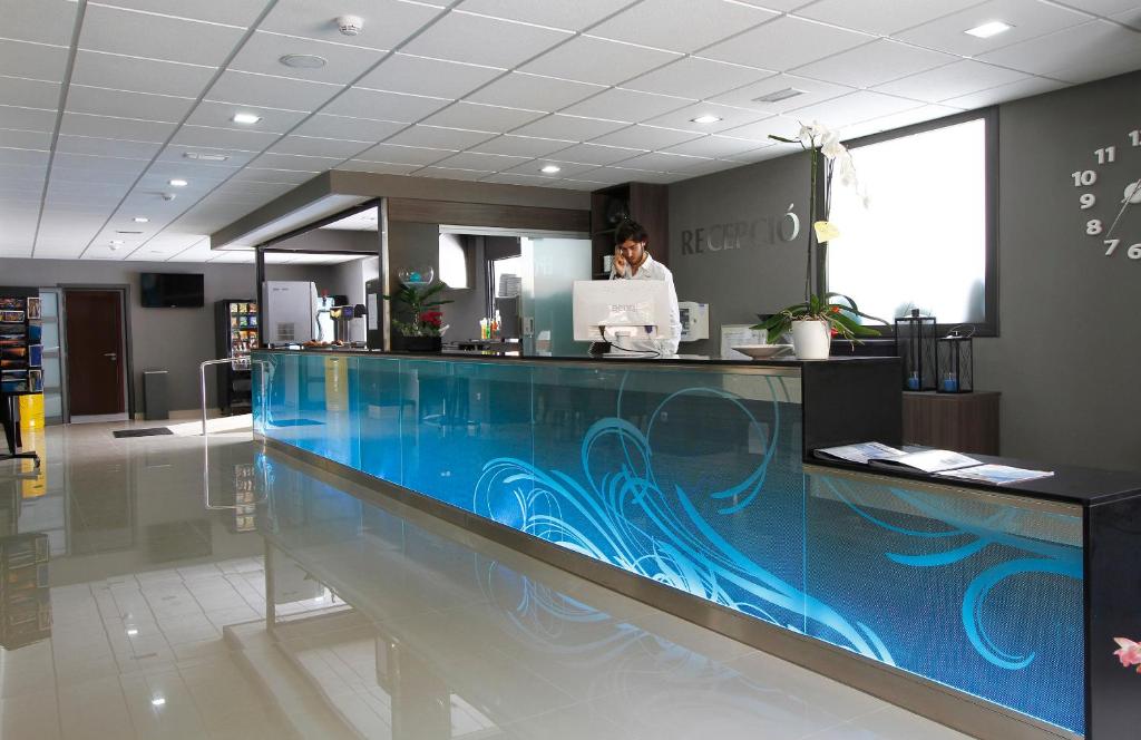 Bazén v ubytování Summer Hotel nebo v jeho okolí