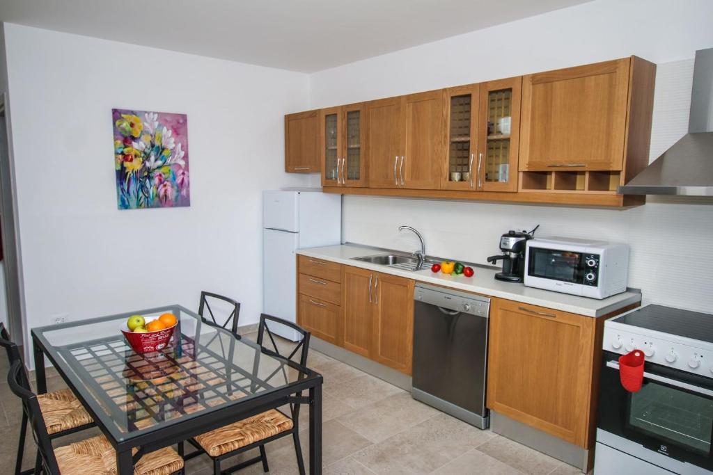 Fotografia z galérie ubytovania Apartment in Funtana with Three-Bedrooms 1 v destinácii Funtana