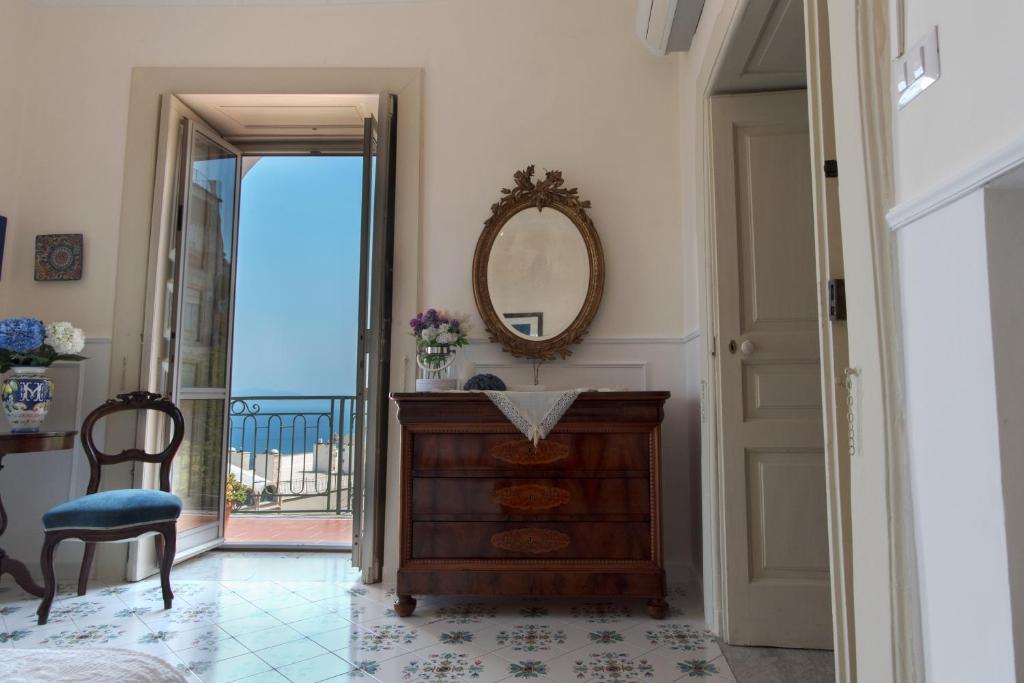 Foto da galeria de Residence Mareluna - Amalfi Coast em Vietri
