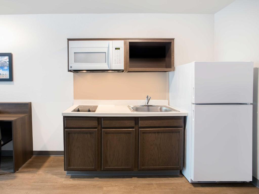 WoodSpring Suites Daytona Beach Int'l Speedway - 标准大号床间 - 带两张大号床 - 禁烟