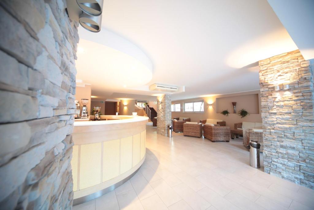 Fotografie z fotogalerie ubytování Hotel Corfù v destinaci Pineto