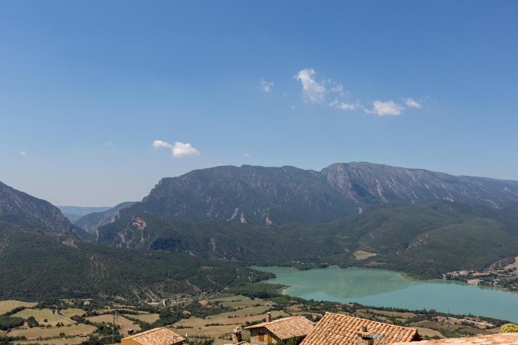 Fotografie z fotogalerie ubytování Cal Ginés v destinaci Llimiana