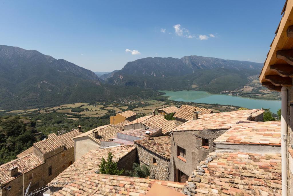Fotografie z fotogalerie ubytování Cal Ginés v destinaci Llimiana