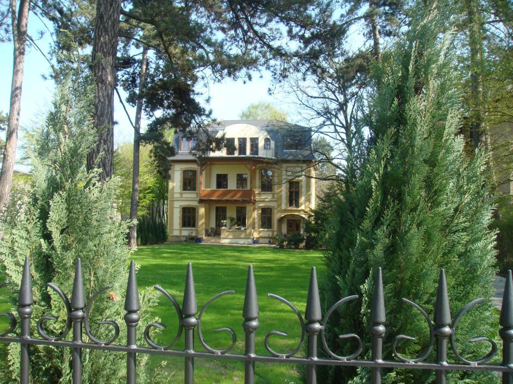 Zahrada ubytování Residenz Villa Kult