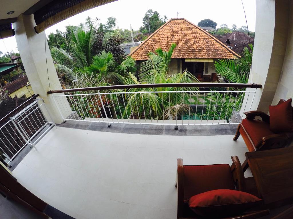 Cahyatika Bed & Breakfast - 7