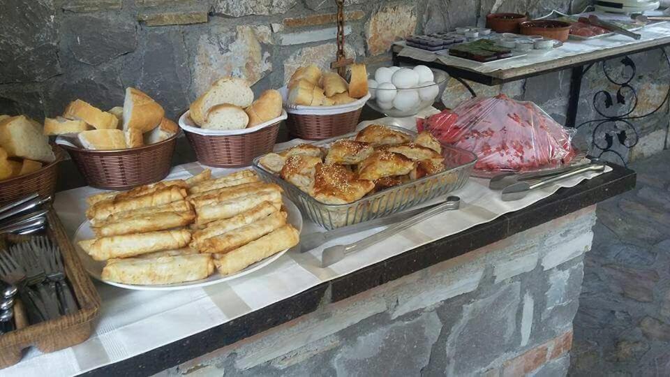Jídlo v aparthotelu nebo okolí