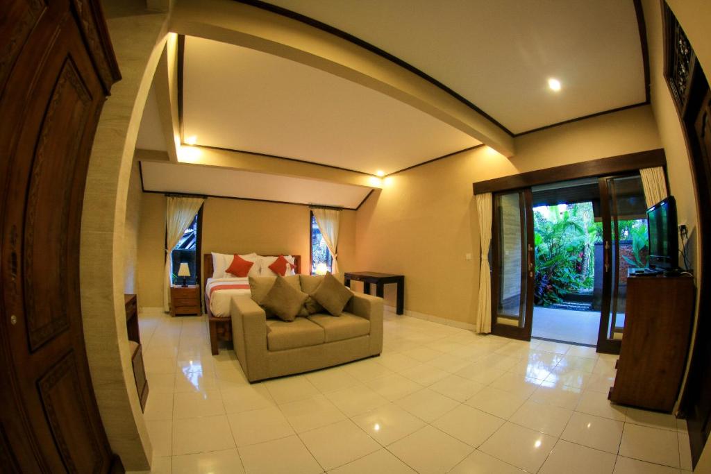 Cahyatika Bed & Breakfast - Suite With Terrace