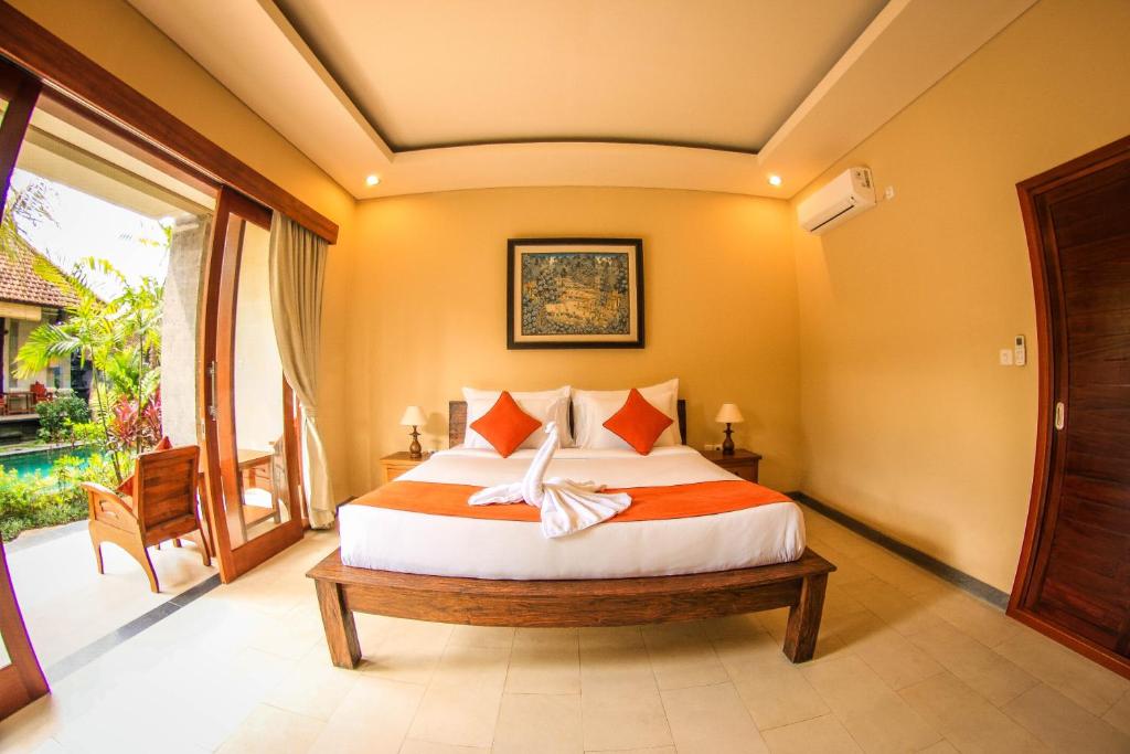 Cahyatika Bed & Breakfast - 1