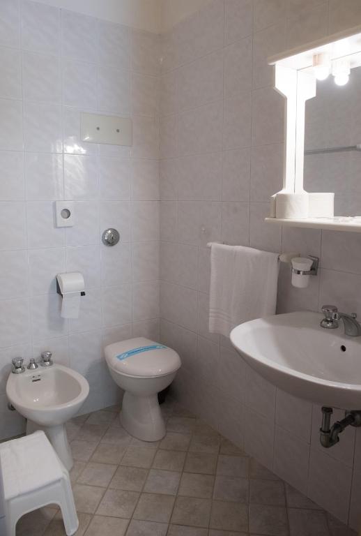 Koupelna v ubytování Hotel Malibran