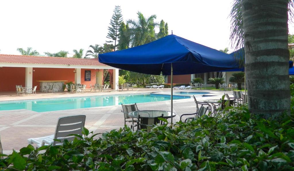 Bazén v ubytování Hotel Santa Maria de Comayagua nebo v jeho okolí