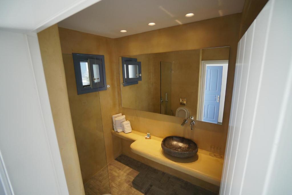 Koupelna v ubytování Jason Hotel